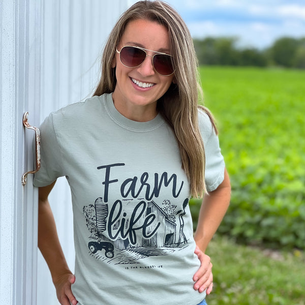 FARM LIFE Comfort Colors Graphic Tee