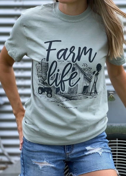 FARM LIFE Comfort Colors Graphic Tee
