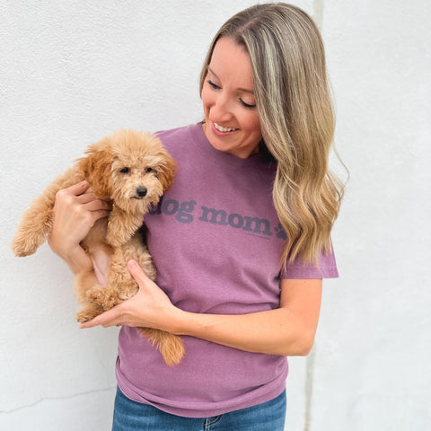 DOG MOM Comfort Color Graphic Tee