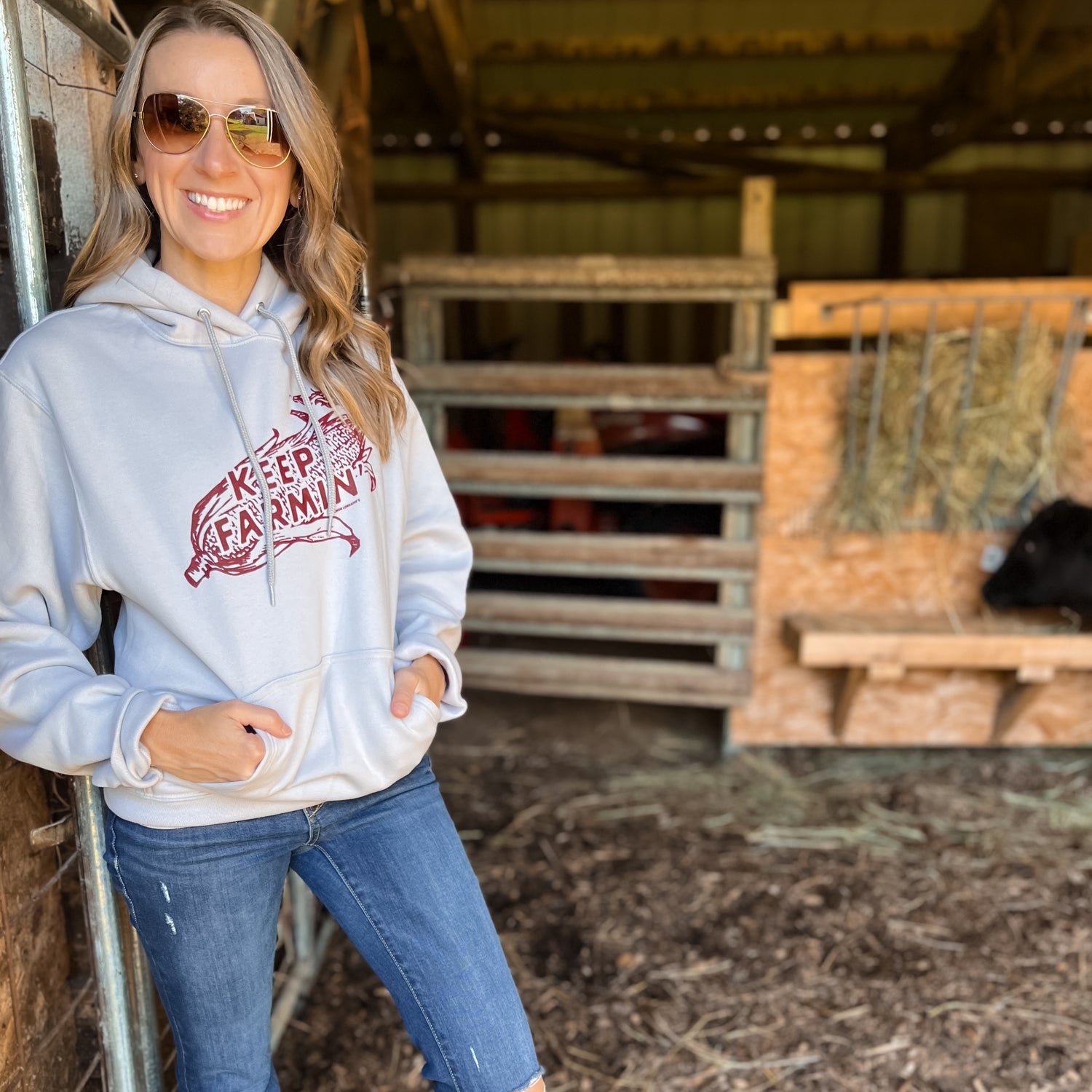 KEEP FARMIN -   Hoodie