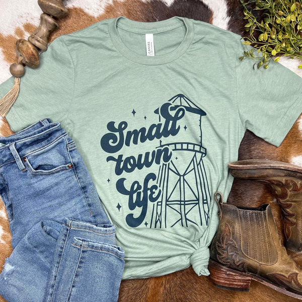 SMALL TOWN LIFE - Graphic Tee
